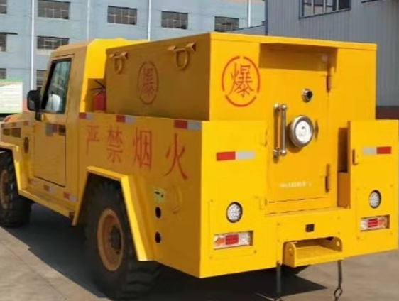 敦煌凯龙爆破器材运输车：保障爆破任务的安全运行